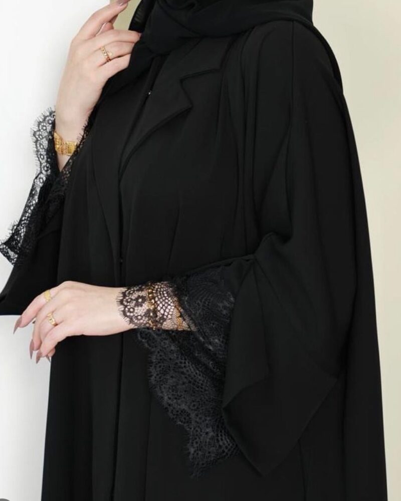 Abaya en dentelle luxueuse + foulard