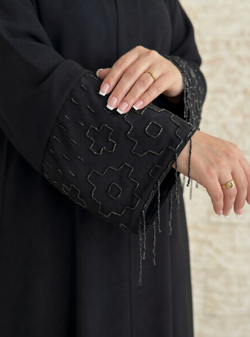 Abaya luxueuse perlée à la main (taille standard)